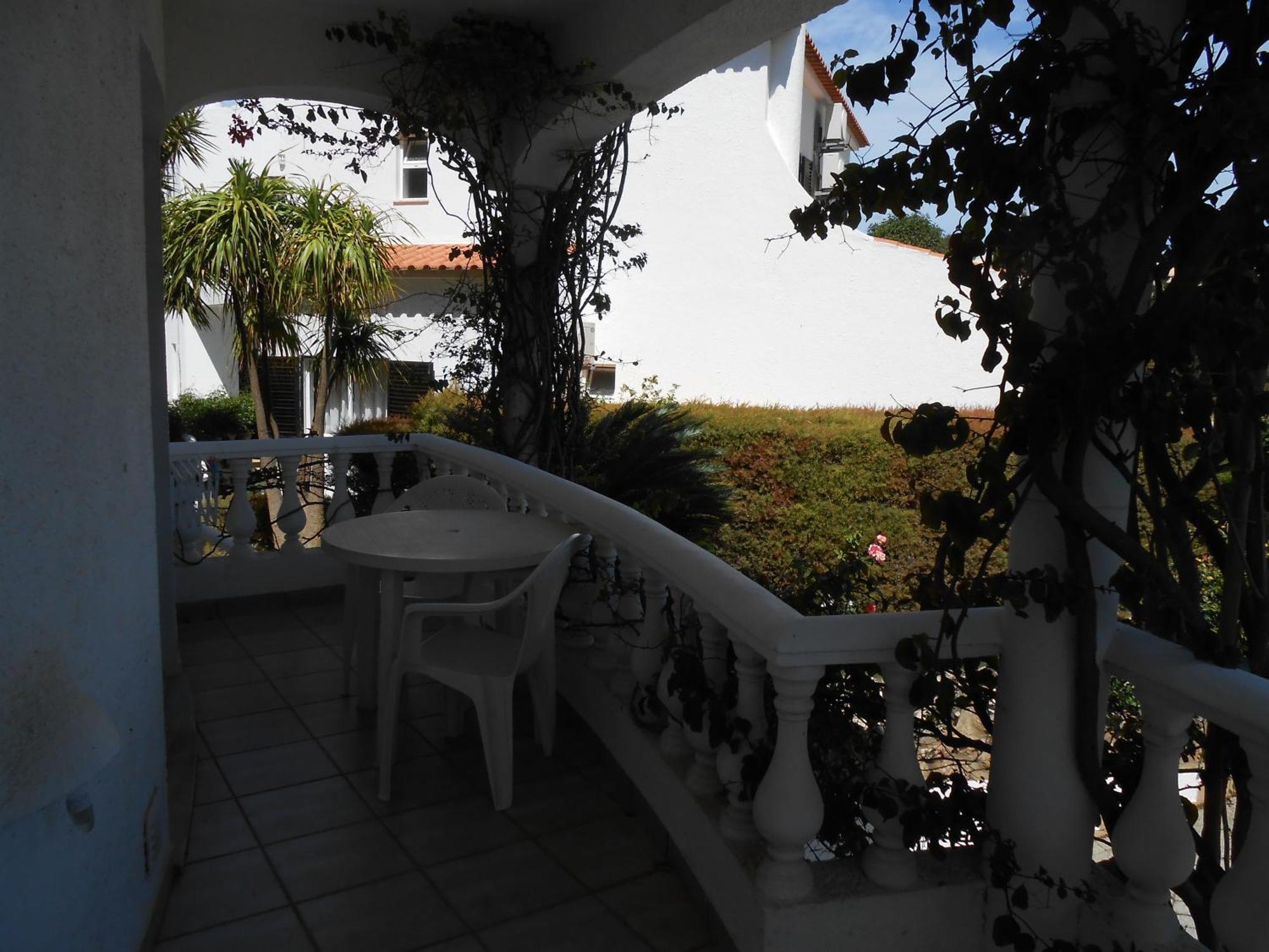 ホテル Dona Ana Garden ラゴス 部屋 写真