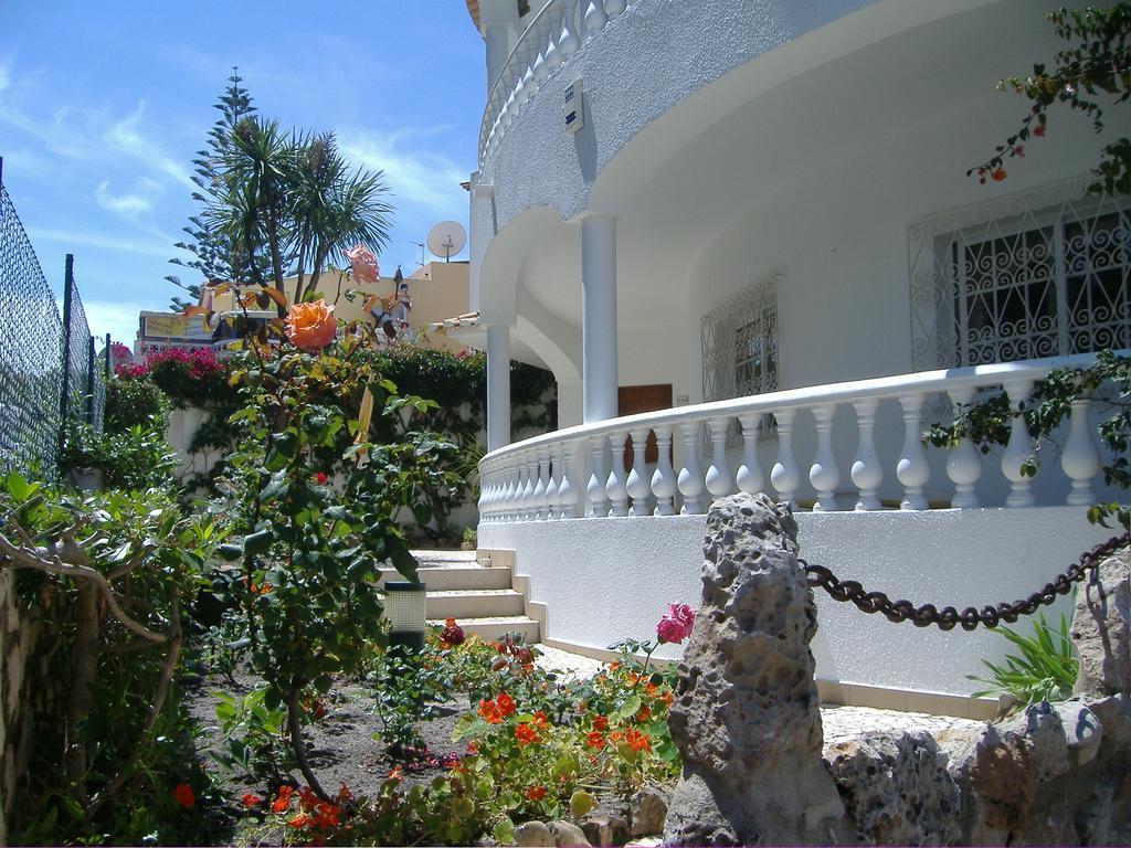 ホテル Dona Ana Garden ラゴス 部屋 写真